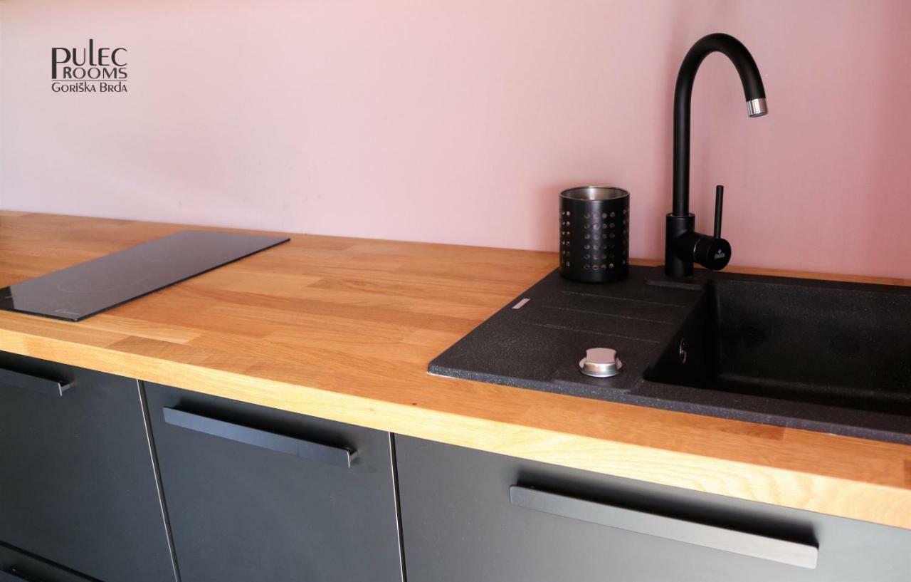 Apartma Sobe Pulec 多布罗沃 外观 照片