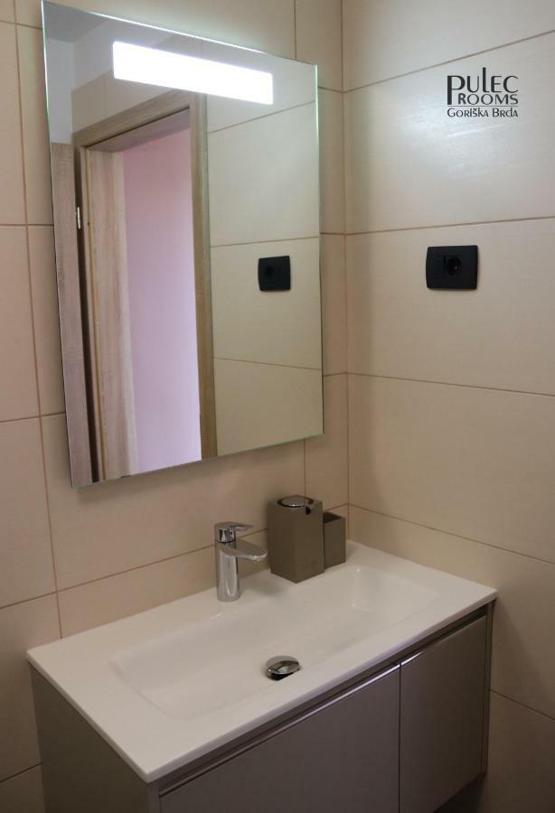 Apartma Sobe Pulec 多布罗沃 外观 照片